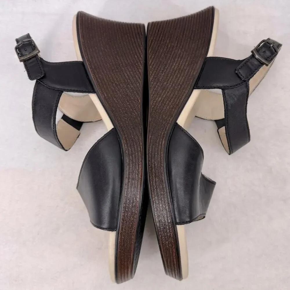 EUC Women’s SAS Heather Wedges Leather Sandals size 12 Black